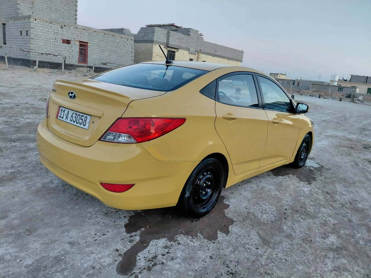 السلام عليكم اكسنت موديل 2012 رقم بغداد انكليزي مشروع وطني بي مرور تداور سنويه جديده هزه جديده مكينه 1600 مكينه وكير وتبريد وحداديه وتخم تاير وكهربايات وشواصي ولغود وحوض خير، من الله مكفوله عن الضربه السعر 80 وبيهه مجال الهاتف *********** مكاني كربلاء ما متواجد ع النت السياره احلى من الصور
