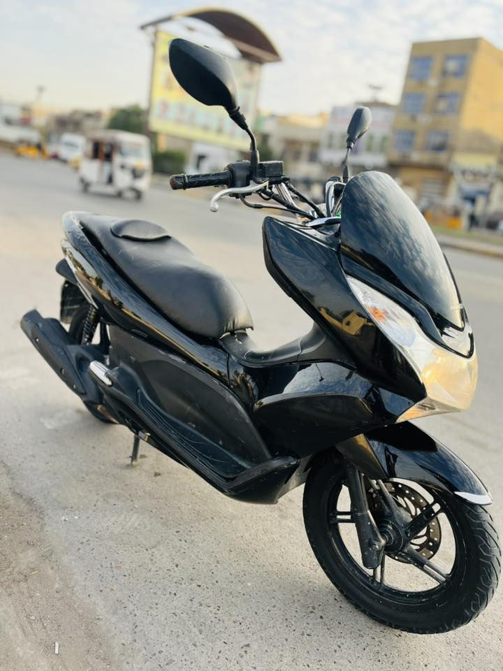 السلام عليمن
بي سي اكس ياباني 
مكينه ١٥٠
دراجه كفاله عامه 
من كفر و مكينه 
كهربائيات كلهه شغاله 
حساس ازحام 
حساس استان 
للاستفسار ***********
