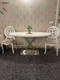 ميز طعام نضيف جدا مع كراسي ٢ ب ١٠٠ حي العدل 07713273217