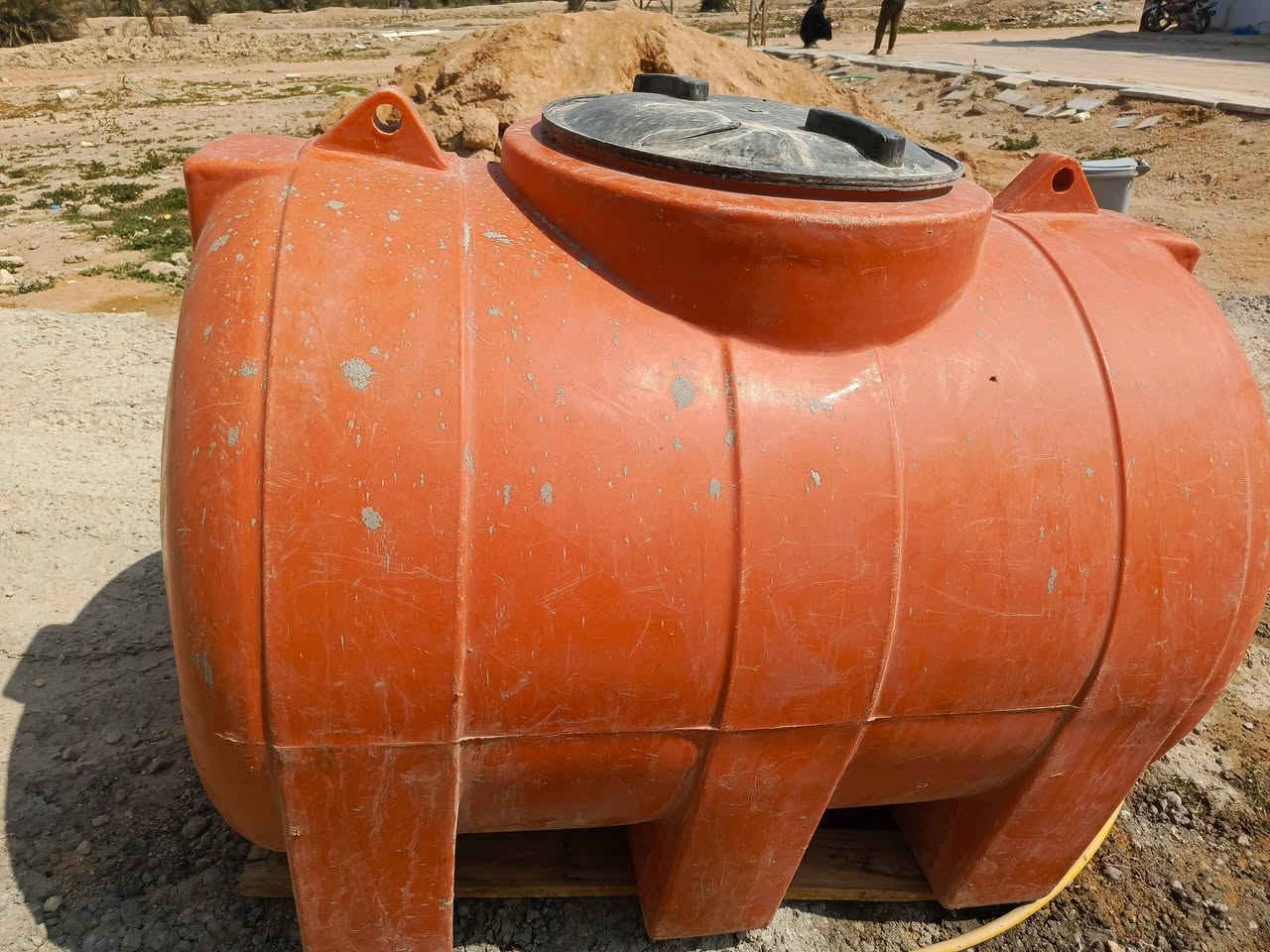 تانكي مي 500لتر
مثل ما واضح بالصوره 
السعر 30الف وبي مجال 
زراعي حي نيسان 
***********
