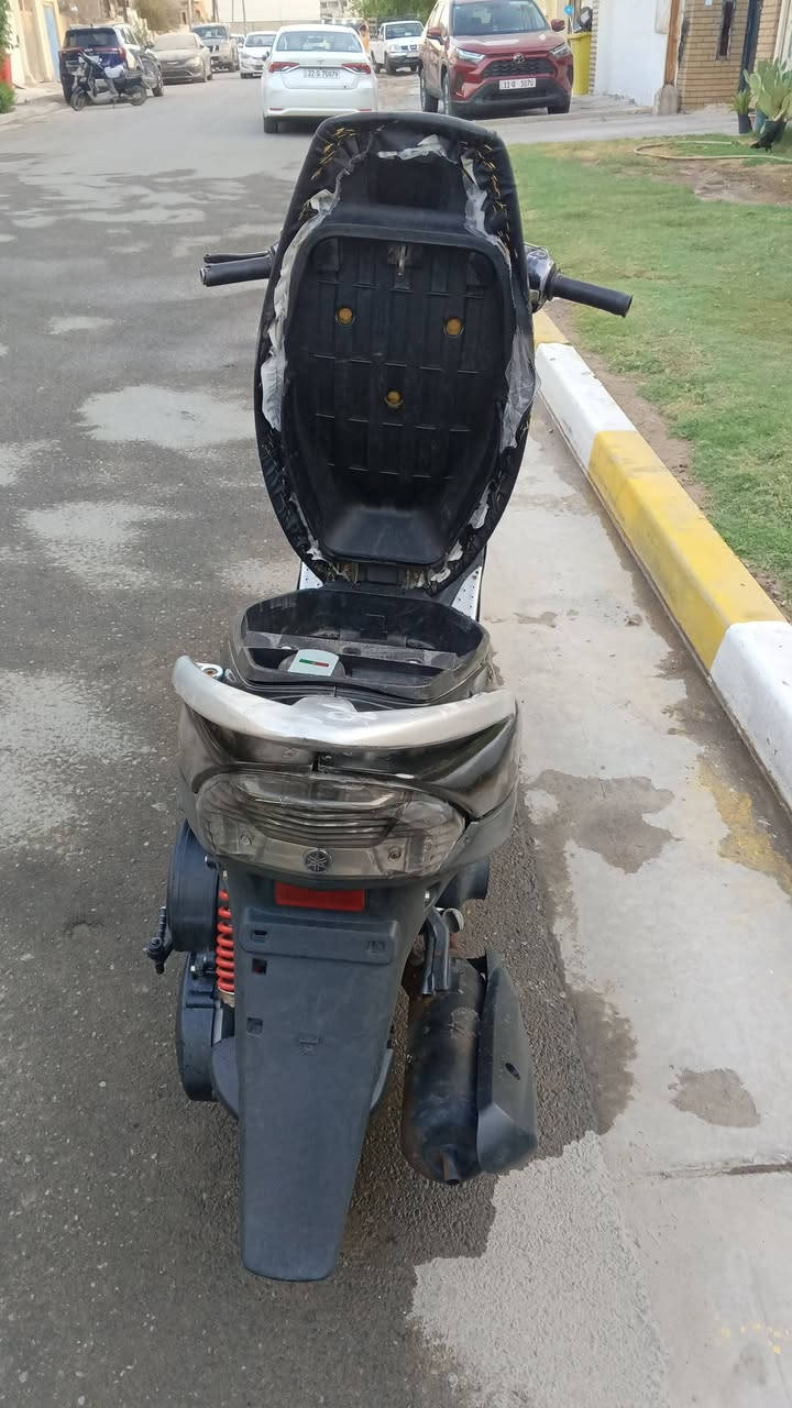 دراجه ماكس عدله للبيع السعر 350العنوان حي السلام الطوبجي قرب دائرة المرور الرقم ***********
