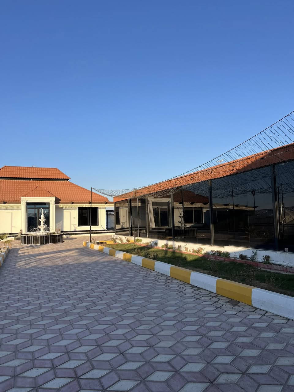 متوفر حجز للعيد للتواصل ***********
