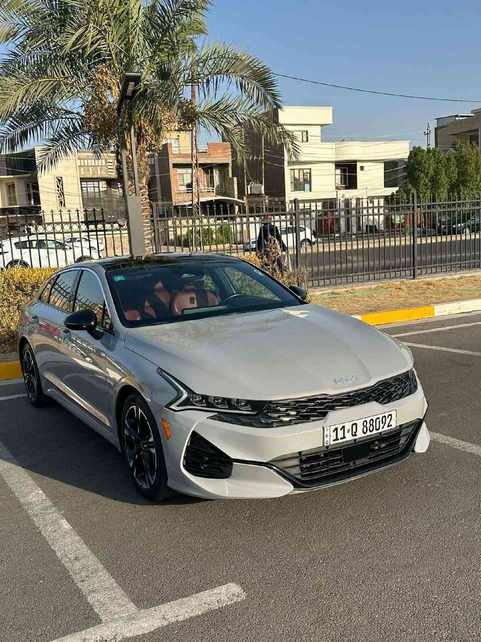 كي فايف جيتي لاين موديل 2023 امريكي 

فول موصفات١/١

محرك 1600 تيربو

بانوراما 
‏بصمة تشغيل عن بعد 
‏داخل أحمر 
￼ كشنات جلد
‏ لايت ٣￼عدسات زنون
￼ حساسات أمامي خلفي￼￼￼￼
ويل كب حجم ١٨
وبعد بيهه هواي موصفات
‏الحادث في المنشور 
بدون شواصي بدون لغود بدون ارباك
￼ ماشي في أمريكا 26 
‏ الحالي ٣٣ ميل 
مكان بغداد 
السعر210وبيهه مجال 
***********￼￼￼
