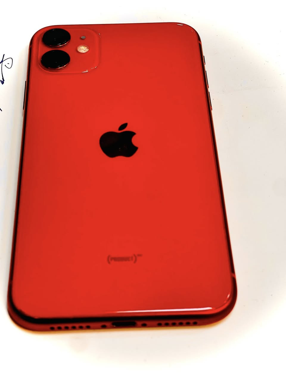 سلام عليكم لبيع ايفون 11 لون احمر ذاكره 128 بطاريه 78 بلاديه جهاز نضافه 95 كله شغال فقط مكان السيمكارت واكف يتصلح وفطر بل كلاس باقي كله شغال عل فحص مبايل جدا نضيف السعر 160 وبي مجال العنوان الفلوجه الرقم ***********
