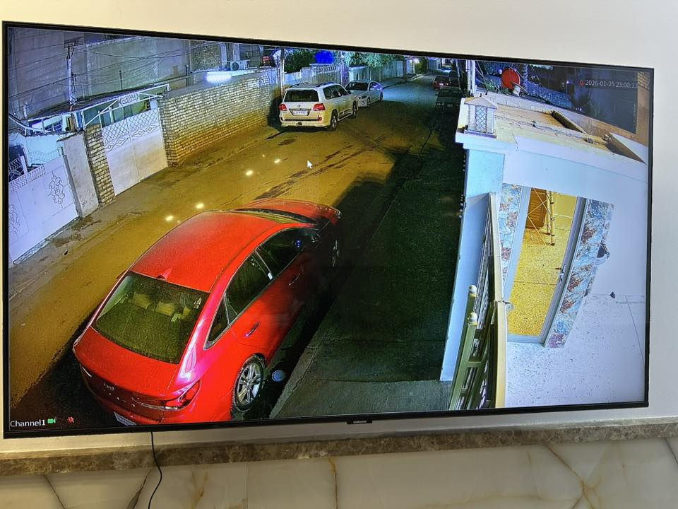 ✅ تم إنجاز تنصيب ٤ كاميرات مراقبة Dahua الأصلية
🎥 إنلوك – فول كلر – صوت وصورة
🔹 كامرتين دقة 4K (8MP)
🔹 كامرتين دقة 5MP

🔧 جميع الكيبلات تم تسليكها داخل بوري مدفون للكاميرات الخارجية وكاميرات السطح
⚡ ربط النظام على UPS ليثيوم لضمان استمرار العمل وقت انقطاع الكهرباء
📐 ترتيب وتنظيم احترافي للموقع والأسلاك

نشتغل على أساس:
✔️ جودة معدات
✔️ ترتيب هندسي
✔️ تنفيذ نظيف
✔️ نتائج تعيش وياك سنين
للاستفسار أو الحجز راسلنا خاص او اتصل ***********
#كاميرات_مراقبة
#دهوا
#Dahua
#انلوك
#فول_كلر
#4K
#تركيب_كاميرات
#كاميرات_بغداد
#بغداد
#الكرادة
#المنصور
#الاعظمية
#الشرطة
#البلديات
#حماية_البيوت
#حماية_المحا
