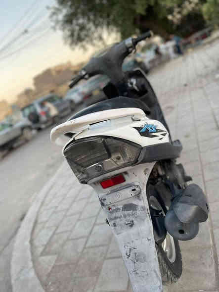 السلام عليكم دراجه ماكس عدله
بلادي مكينه مفوله شك الكاع
مانقصها برغي كامله مانقصه اي شي 
السعر   575  بيهه مجال بسيط 
سلف وهندر كهربائيات كله شغال 
شلعه ومعدل مختمه كله ختم واحد 
العنوان : بغداد مدينه الصدر  
الاورفلي قرب العماره البرتقاليه
للاستفسار  : ***********
