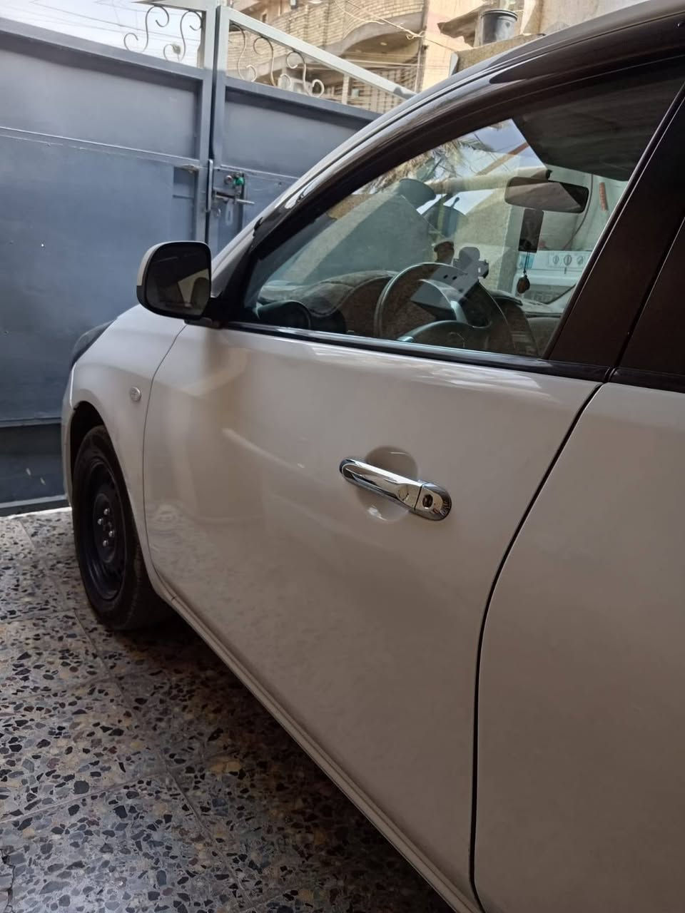 السلام عليكم للبيع سني هندي 2021 سيارة ماشيه 65 رقم بغداد باسمي 
تحكم استيرن جام كهرباء سبايدر 
شباك نيكل حساسات 
مكفوله الصبغ والتبديل ولفتح ماعدا طخه بسيطة بل جاملغ وماملعوب بيهة وبارد اصبعين بخشم الجاملغ الامامي سعر 115  قفل مكاني بغداد الزعفرانية
***********
