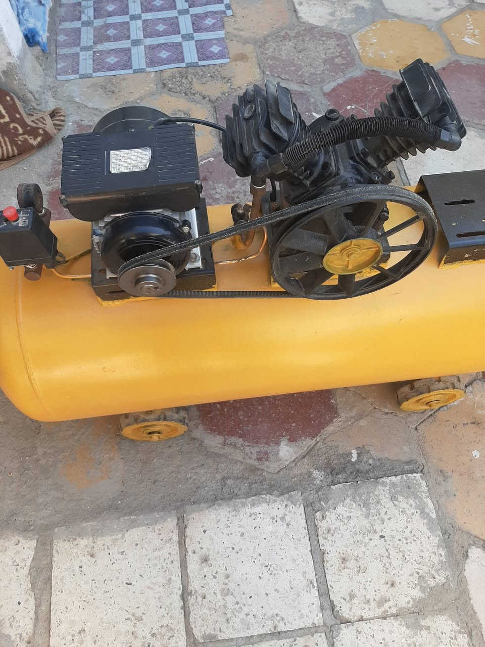 كمبريسر للبيع (( 250  ))  لتر ملف نحاس نظيف شرط الشغل ويفصل سيت ولف شغال كله نظيف مكاني السماوه السعر//  525 الف // توصيل ماعندي


**إذا كنت صاحب هذا الإعلان وتريد حذفه لأي سبب، رجاءا أرسل رسالة إلى الدعم الفني**
