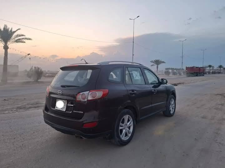 عظم الله اجورنا واجوركم بحلول شهر الحزن شهر عاشور جعلنا الله وياكم من الفائزين  في سفينته سنتافي للبيع خليجي 2400صبغ عام ضربه باب السايق تفاصيل عل رقم ***********قفل بدون عمله 75 العنوان نجف كوفه قرب مسلم ابن عقيل بيها نقوص للعلم السياره مامكفوله شباب الله يرحم امواتكم الي بسياره موجود بس الشراي يتصل يرحم امواتكم

