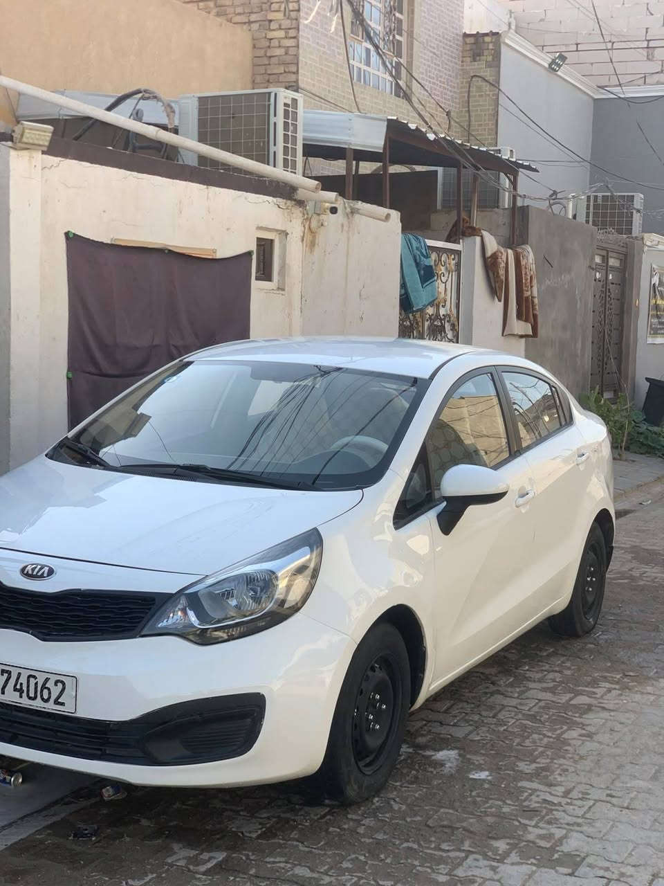 السلام عليكم كيا ريو مديل 2015 رقم بابل دولي بسمي مكينه 1600 شرط لا بخار ولا صوط كيرشرط  حداديه ستوني مسويه جديده  تبريد ثلج مكفوله بيه بس باردات
مكان سياره النجف رقم الهاتف *********** سعر 85
