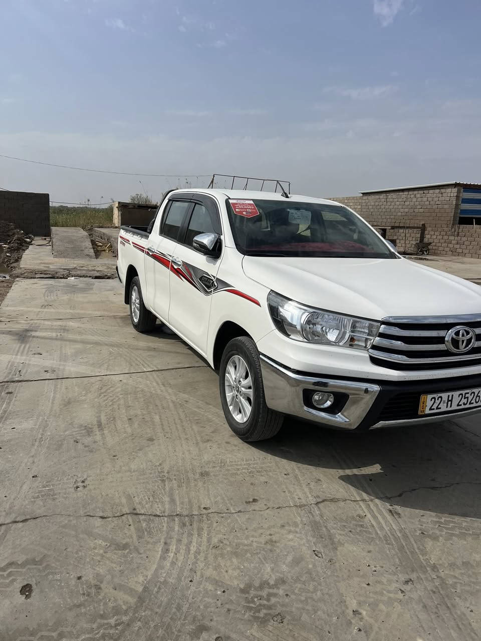 السلام عليكم.                                                         تويوتا ساز مواصفات معروفة فول موديل 2024 
رقم اربيل تحويل او وكاله على وضع شركه مكفوله من شخط ماشي 17 الف يعني اخت الزيرو 
مكان ناصريه شراي يتصل سعر 300 وبيه مجال حك الجيه ترهم مراوس TR فقط ***********
