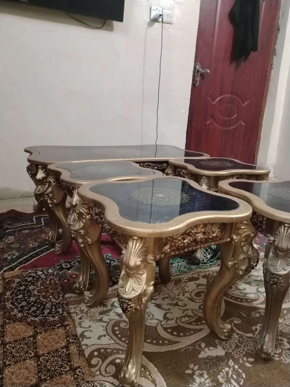 السلام عليكم   للبيع ميز مع طبلات السعر 100وبيهن مجال  مكان ديالى بعقوبه كاطون الرازي  الرقم  ***********
