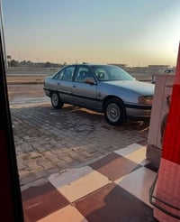 أوبل أوميگا موديل 93 أصل تبريد بس عاطل محرك جديد بعدة على السحك كهربائ...