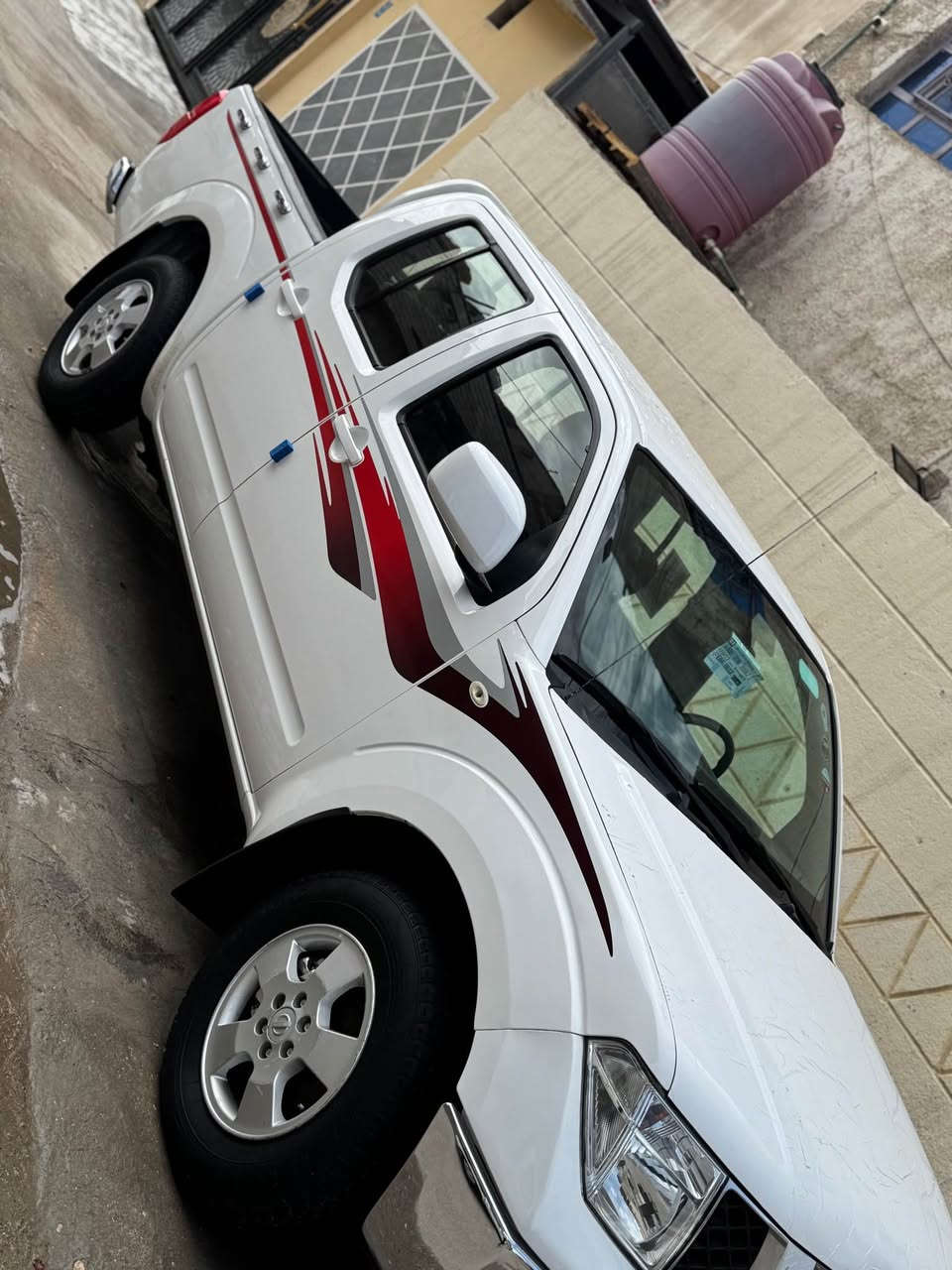 نيفاره 2011 وتماتيك  رقم اربيل الجديد سياره جاهزه من كلشي ونضيفه ما بيهه نقص مكاني بصره بيهه شويه صبغ بجاملغ الخلفي ويم الدعاميه الكدام كد شبر *********** السعر 113 وبيهه مجال قليل البصرة, العراق
