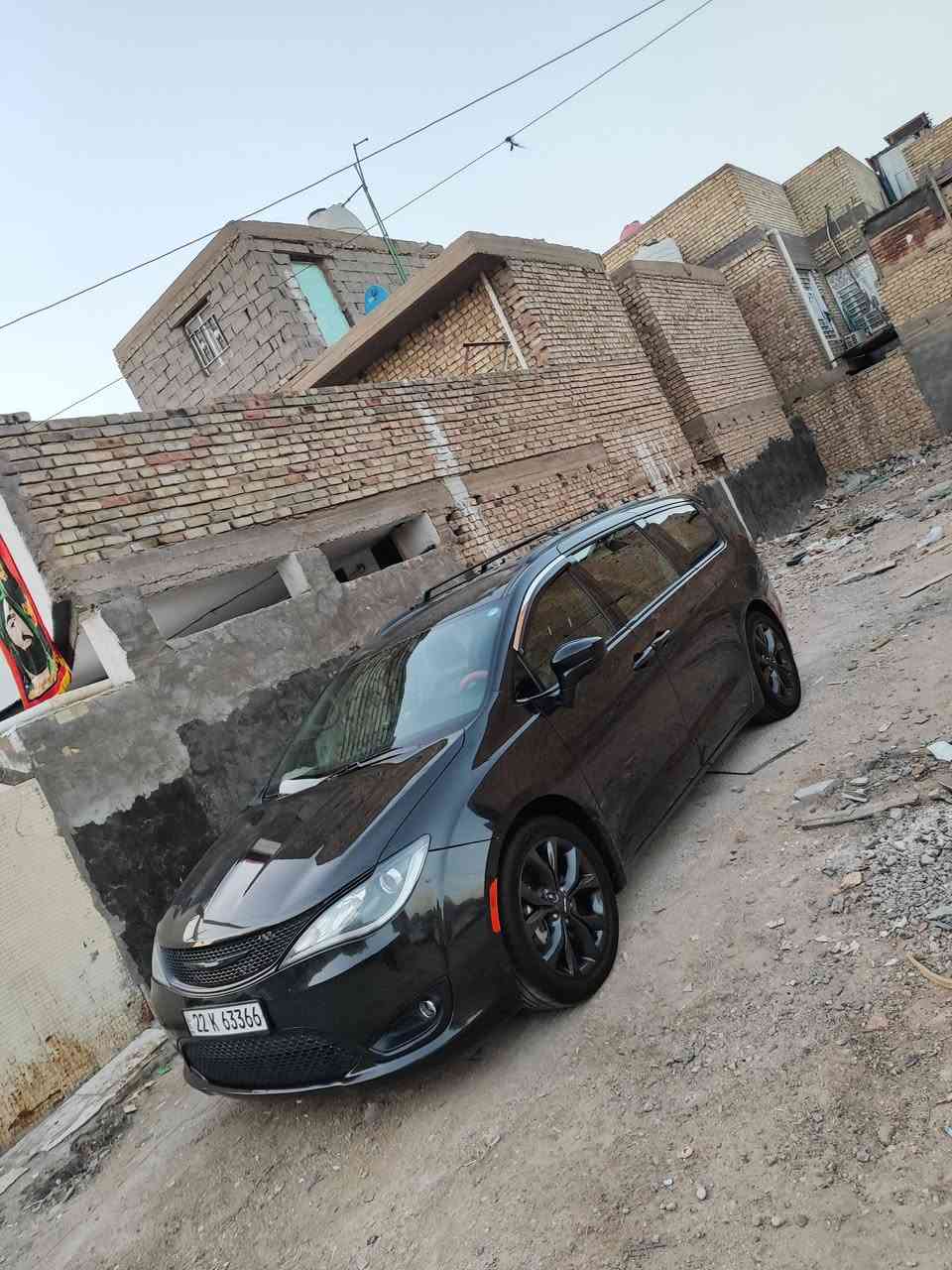 السلام عليكم للبيع كرايسلر باسفيكا 2019 فئه S بلاك  سياره حادث باب خلف السائق فقط بجم كبس مكفوله من الصبغ كما موضح بالسونار  سياره فول مواصفات عدا الفتحه حداديه مكينه وكير خير من الله رقم اربيل تحويل ثاني يوم السعر 210 وبيه مجال الرقم ***********  راعي السياره 
*********** صاحب المنشور الارقام بيهم  واتساب
