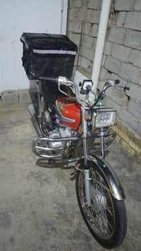 اربع كير أصولي للبيع سعره 650 وبيه مجال الشراي يتصل 07813669588