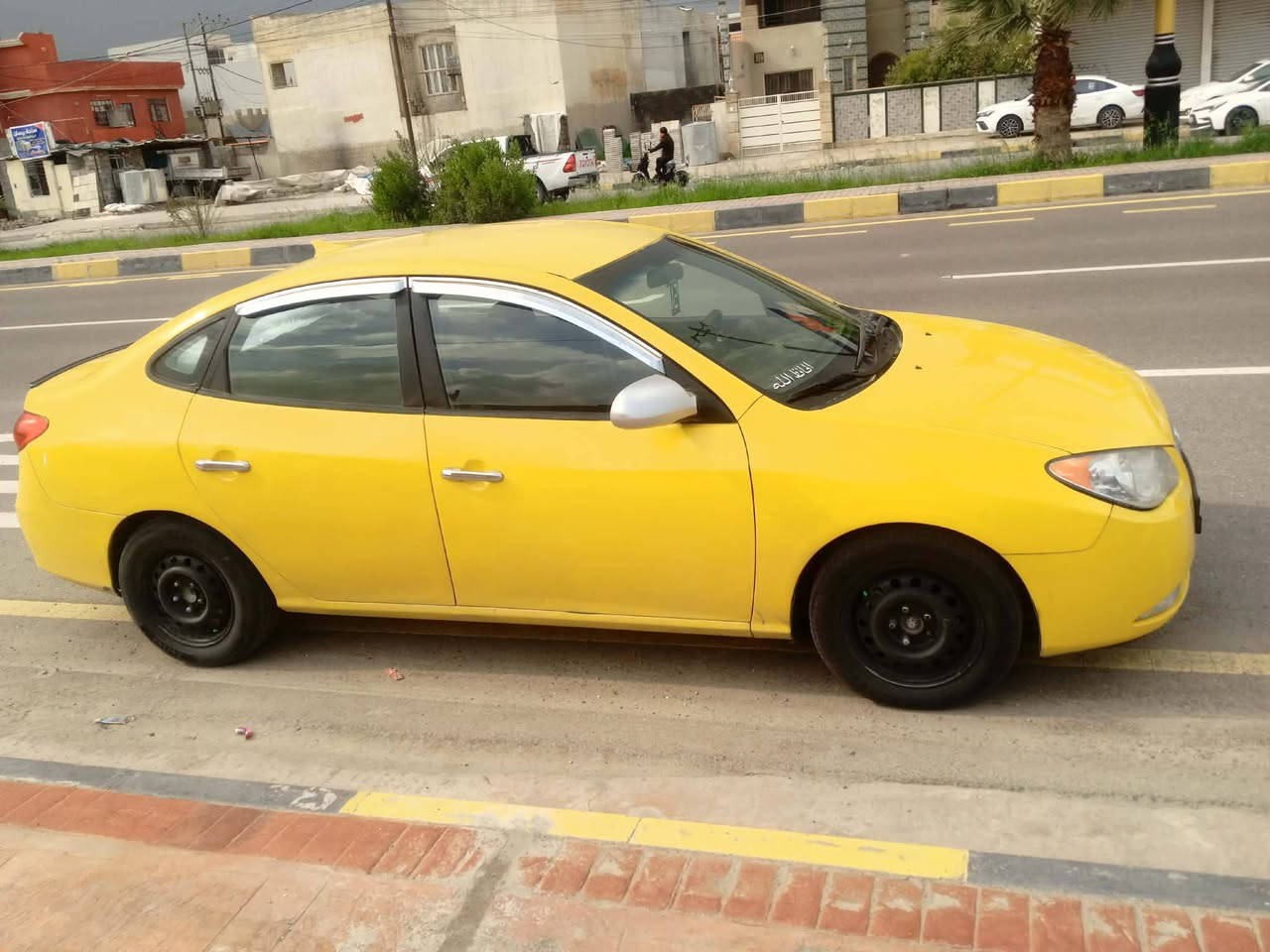 السلام عليكم
انترا موديل 2010 محرك 20 وكير شرط تايرات طخم جديد  حداديه جديده طخمها اليوم بدلته دبلات جدد ودرام شفتات جدد ماعوزه شي سياره بيها معجون شرط تحويل هزه جديده  سعر 75 ورقه ***********
