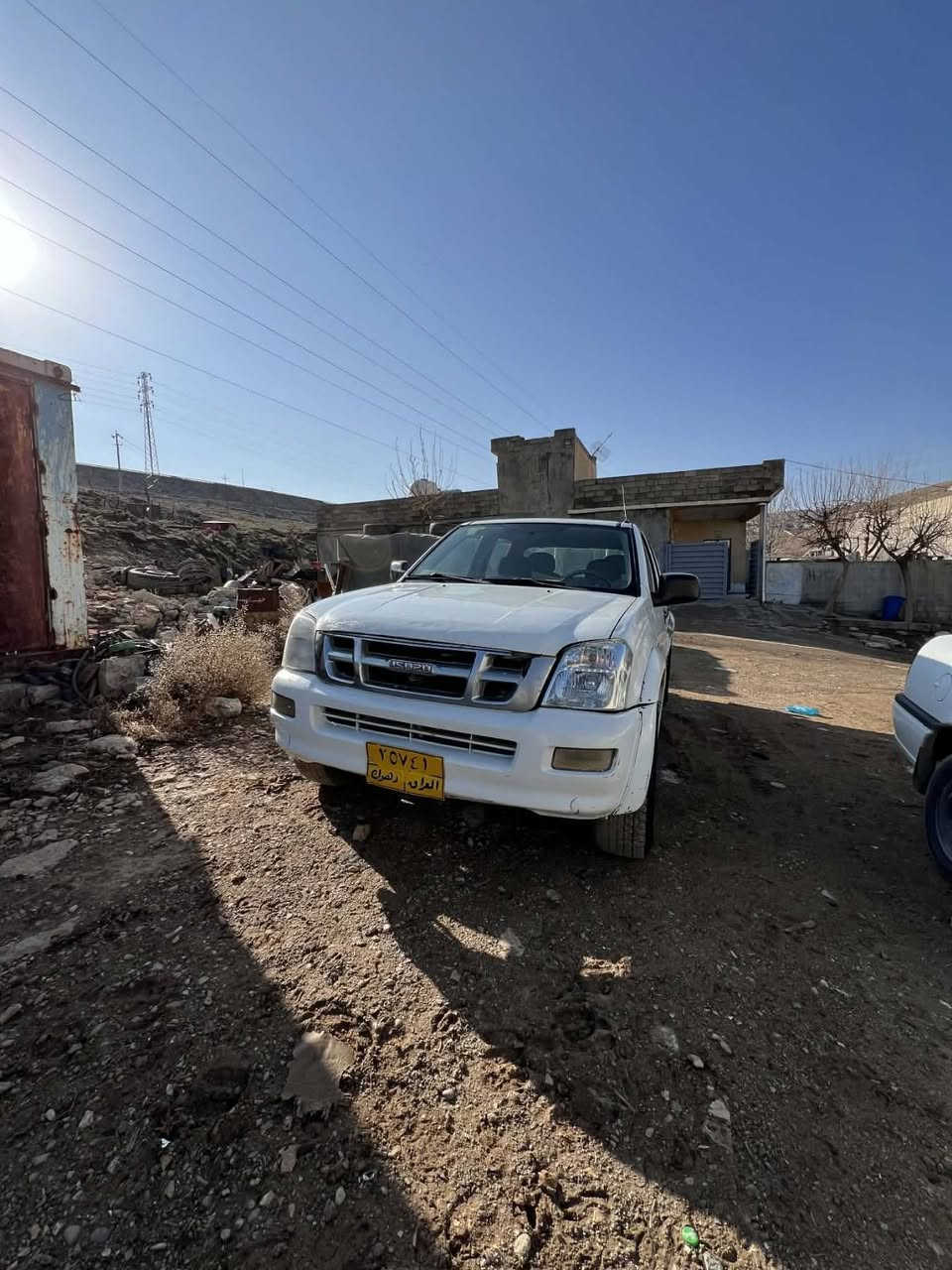 بيكاب اسوزوو مةكينة گاز. دةبل اكسل گير و مةكينة و تةبريت بةشةرت دةبل اكسلي بةشةرت *********** شقلاوة, أربيل
