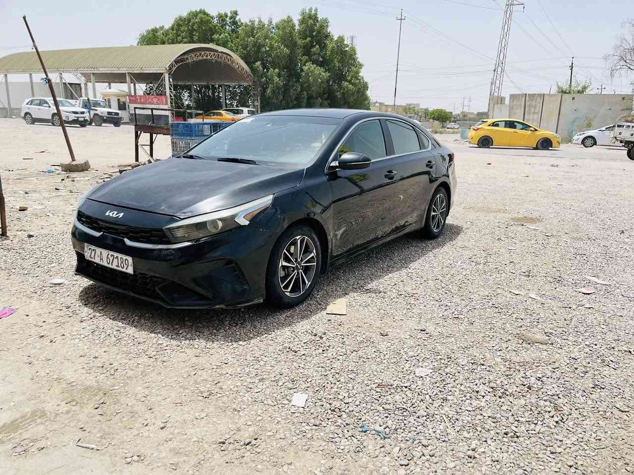 كيه فورتي مديل 22 أمريكي ضربته جاملغ وبنيد مصلحات نفسيتهم وبيه بارد ب الباب مال الصدر رايده مراوس بتكسي دبي 
***********
