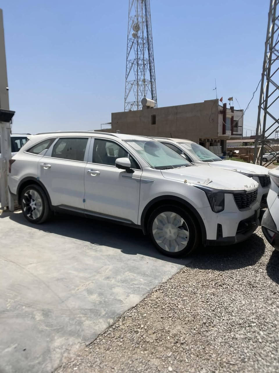 🔥وفر لكم معرض ديالى الاول لتجاره السيارات -كيا سورينتو - هونداي توسان ـ كيا سبورتج  KIA SORENTO 2026-بأسعار تنافسية لا مثيل لها 🔥
(ضمان المجموعه الدوليه )✅

📃 اليكم التفاصيل الآتية 👇🏻

⛔️خليجي 
⛔️ زيرو 
⛔️ موديل 2026
⛔️ داتا شو 
⛔️ رادار نقطة عمياء 
⛔️ كاميرا في المرآة الخلفيه 
⛔️ حجم المحرك 6 سلندر 3500cc
⛔️ بردات خلفية 
⛔️ كير ماوس 
⛔️ هاند بريك بصمه 
⛔️ المقاعد الاماميه كهرباء 
⛔️ مرتبط بناقل حركة أوتوماتيك 
⛔️ مفتاح التشغيل بصمة 
⛔️ فتح الصندوق كهرباء 
⛔️ حساسات أمامية 
⛔️ حساسات خلفية 
⛔️ لايت زينون + LED 
⛔️ كشافات 
⛔️ بك لايت LED 
⛔️ حجم الاطار 235/60R 20
⛔️ ويل كب 20
⛔️ 4 دسك
⛔️ اشارة في المرايا الجانبية 
⛔️ المرايا قابلة للطي كهرباء 
⛔️ ماسحة خلفية 
⛔️ ا ABS 
⛔️ دشبول شاشة متصل 
⛔️ شاشة Apple Car play 
⛔️ كاميرا دوارة 
⛔️ مقود جلد حياكة 
⛔️ مثبت السرعة Cruise 
⛔️ المودات والاوامر الصوتية 
⛔️ ا Bluetooth / T YPCE 
⛔️ شاحن هاتف Wireless 
⛔️ مخرج منفذ الطاقة 
⛔️ فحص نظام السيارة 
⛔️ تتسع المقصورة ل 7 ركاب
⛔️ المقاعد مخمل لون أبيض 
⛔️ مثبت مقعد الطفل ISOFIX 
⛔️ تبريد شاشة لمس مناخين منفصلين 
⛔️ (3 )قطع تبريد  
⛔️ أوضاع القيادة Drive Mode 
⛔️ أوتو هولد Auto Hold 
⛔️ نظام مانع الانزلاق 
⛔️ نظام نزول المنحدرات 
⛔️ حاملات الأكواب  
⛔️ تطعيم الدواخل ألمنيوم 

📍 ديالى - ناحيه جديده الشط - معرض ديالى
لاستفسارتكم يرجى الاتصال على الأرقام التأليه 
 ***********  / مرتضى صدام 

#معرض معرض ديالى آلأول
