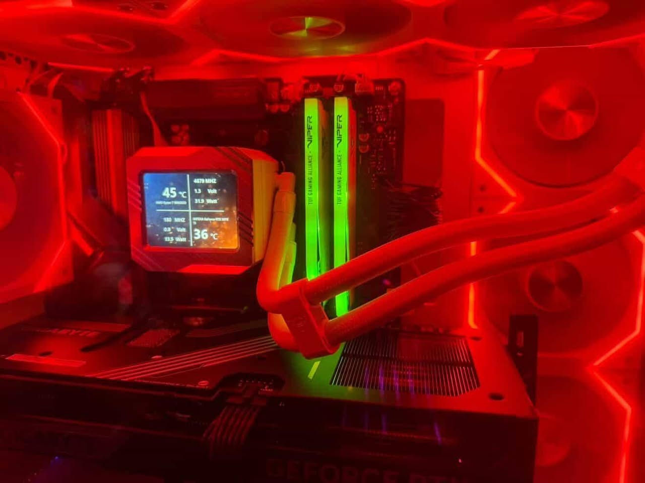 السلام عليكم تجميعة للبيع 
Ryzen 7 9800x3d
5070 ti 16 gb oc
32 gb ddr5 6000mhz
850 watt gold
B850 gigabyte eagle
Ssd predator 2t m.2 gen4 7200
 Liquid Cooling 360 jungle
Case jungle
وعندي شاشة أيضاً للبيع 
Samsung odyssey g7 4k 28inch 144hz 1ms
المكان بغداد السعر خاص 
*********** واتساب
