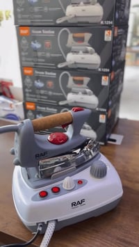 مكواة بخار RAF • بخار ٣ بار • خزان ٧٠٠مل