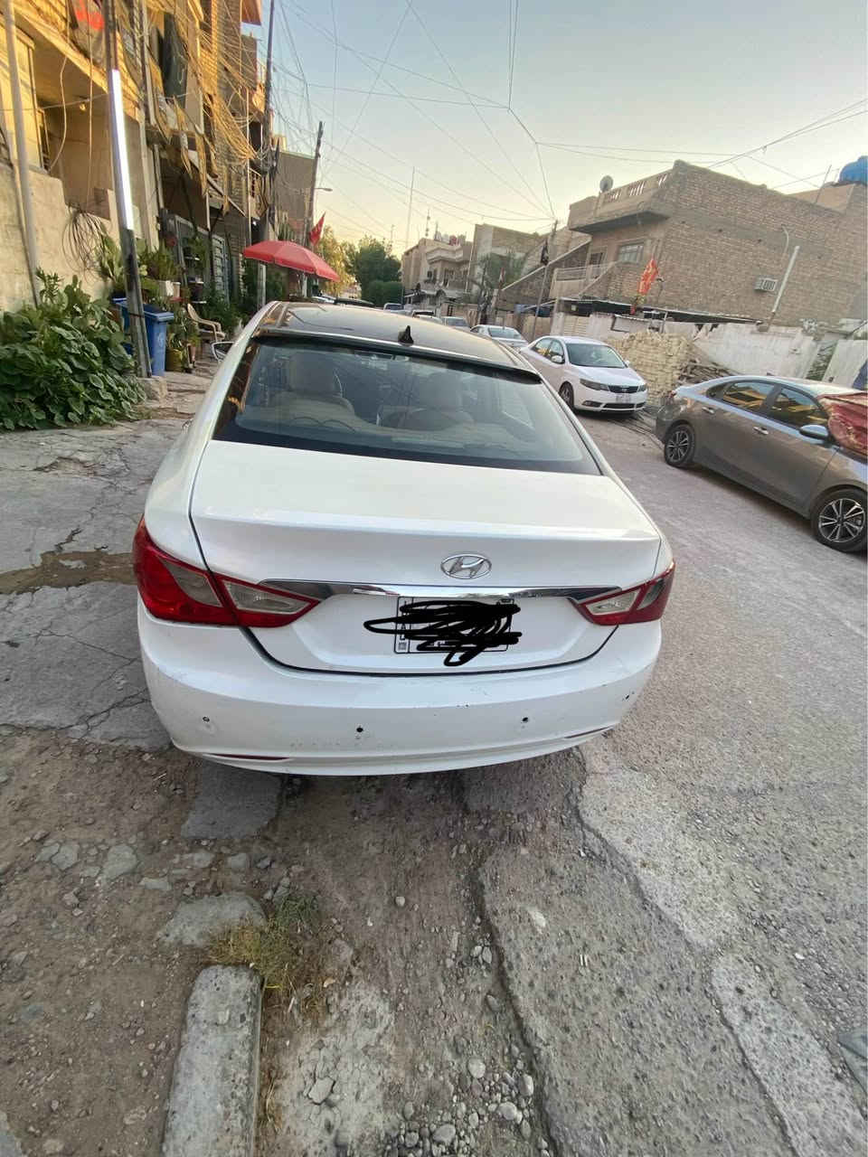 سلام عليكم سوناتا 2011 vip محرك2400  4سلندر بانوراما شاشه منظومة زنون مداريها كله مي زيتي وبانزين محسن 
السعر 100 ورقه وبيها مجال للطيبين 
*********** بغداد, العراق
