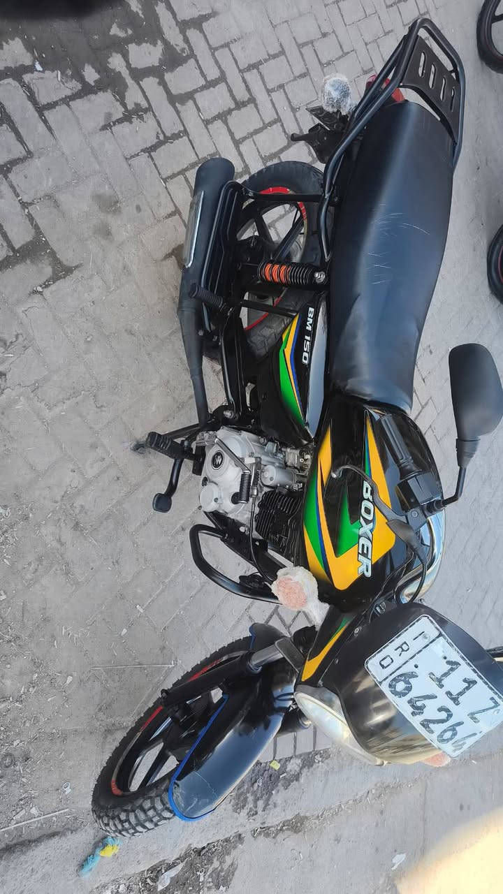 بوكسر كلاسيك موديل 21رقم وسنويه رقم نكليزي تحويل ثاني يوم كفاله عامه الدرجه نضافه 90بل ميه سعر مليون 700وبيهى مجال قليل مكلف بل نشر عنوان بغداد الشعله جكوك ‏‪***********‬‏
