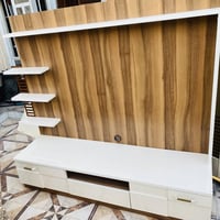 ميز تلفزيون طوله 180 سم وارتفاعه 170 مستعمل قليل اخو الجديد للبيع بسعر...