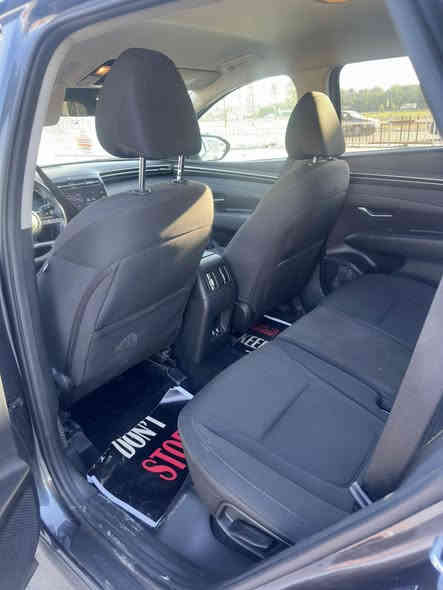 السلام عليكم 
توسان 2024 (امريكي)
لون رمادي
ضربت السيارة صندوك مبدل وبل خشم مال بنيد بارد صور الحادث بل منشور بدون ايرباك
 
تشخيل بصمة
ابواب لمس
كشنات حار
رادار360
جنطة كهرباء
كشن كهرباء
وبيهة بعد موصفات
ماشية 62 الف
بدون ارقام المنفيز بسمي 
سعر ب182 وبيهة مجال
***********
وتساب ما متواجد خاص 

مكان السيارة بغداد الامين الثانية
