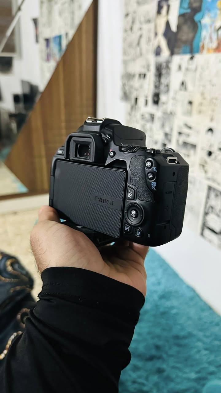 كامرة كانون 250d
عدسة 50 1.8
عدسة 18-55
رام 32
مانع اهتزاز زيون 3s كومبو
ابيع كامل كلهن
تواصل فقط على الرقم
***********
