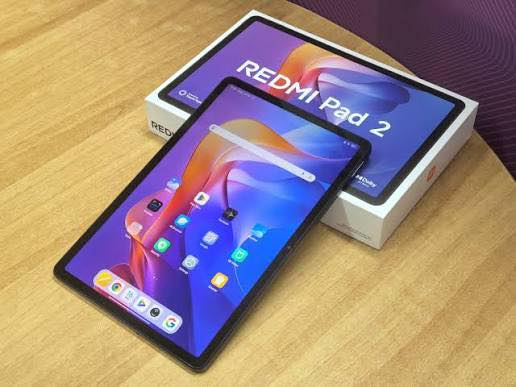 ريلمي باد 2 ايباد كلش قوي وحلو والمعروف لا يعرف ايباد ما مشغله ابد جديد  ما مفتوح من الكارتون اشتريته و ما ستخدمته 
ذاكره 256. اقوه شي هوه.  رام 8+8 يعني 16  اقوه مواصفات 
كامل ملحقاته 
رقمي *********** 
السعر 275
