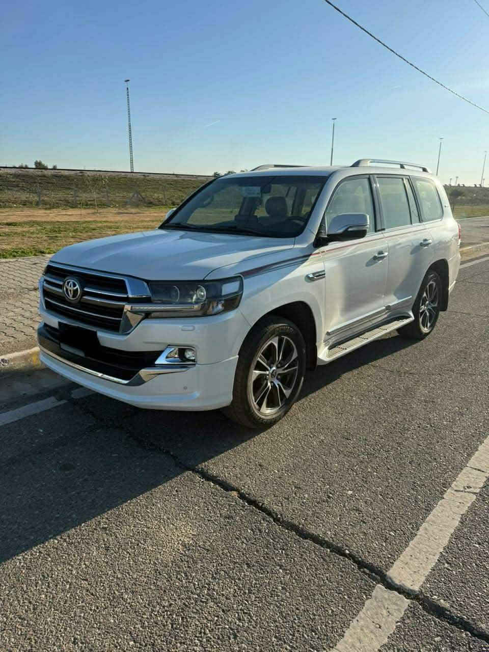 لاندكروز للبيع 2020رقم اربيل 6vماشيه 38حقيقي مكفوله كفاله عامه ***********...***********
