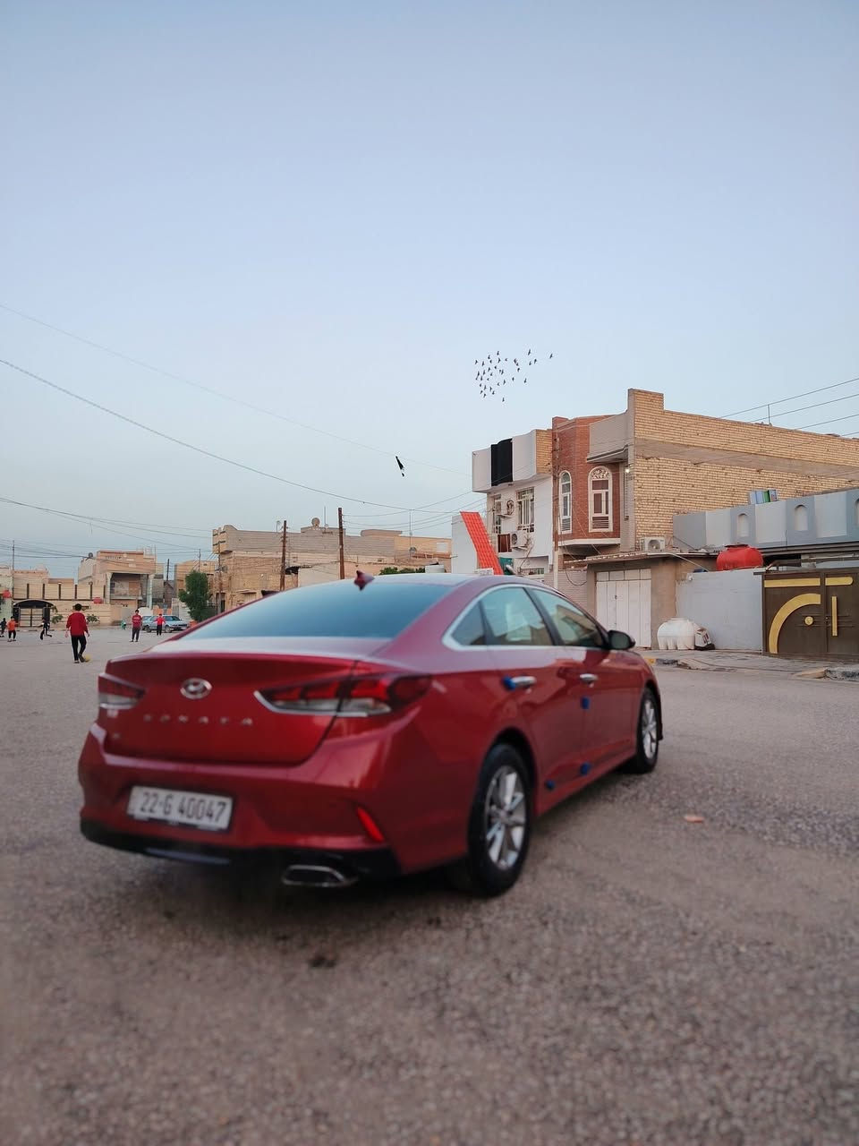 بيع او مراوس 
سوناتا 2018 وارد امريكي محرك 2400 GDi
مواصفات عاديه تحكمات استيرن نقطه عمياء كامره دواره
السياره نضيفه وعلى الفحص حادث بسيط بدون صبغ بدون تبديل بدون دواخل بدون ايرباك بس بارد وتكحيل رقم اربيل انكليزي مميز  تحويل او وكاله مكان السيارة كربلاء السعر 140 وبيها مجال قليل للاتصال *********** صورة الحادث بالمنشور
