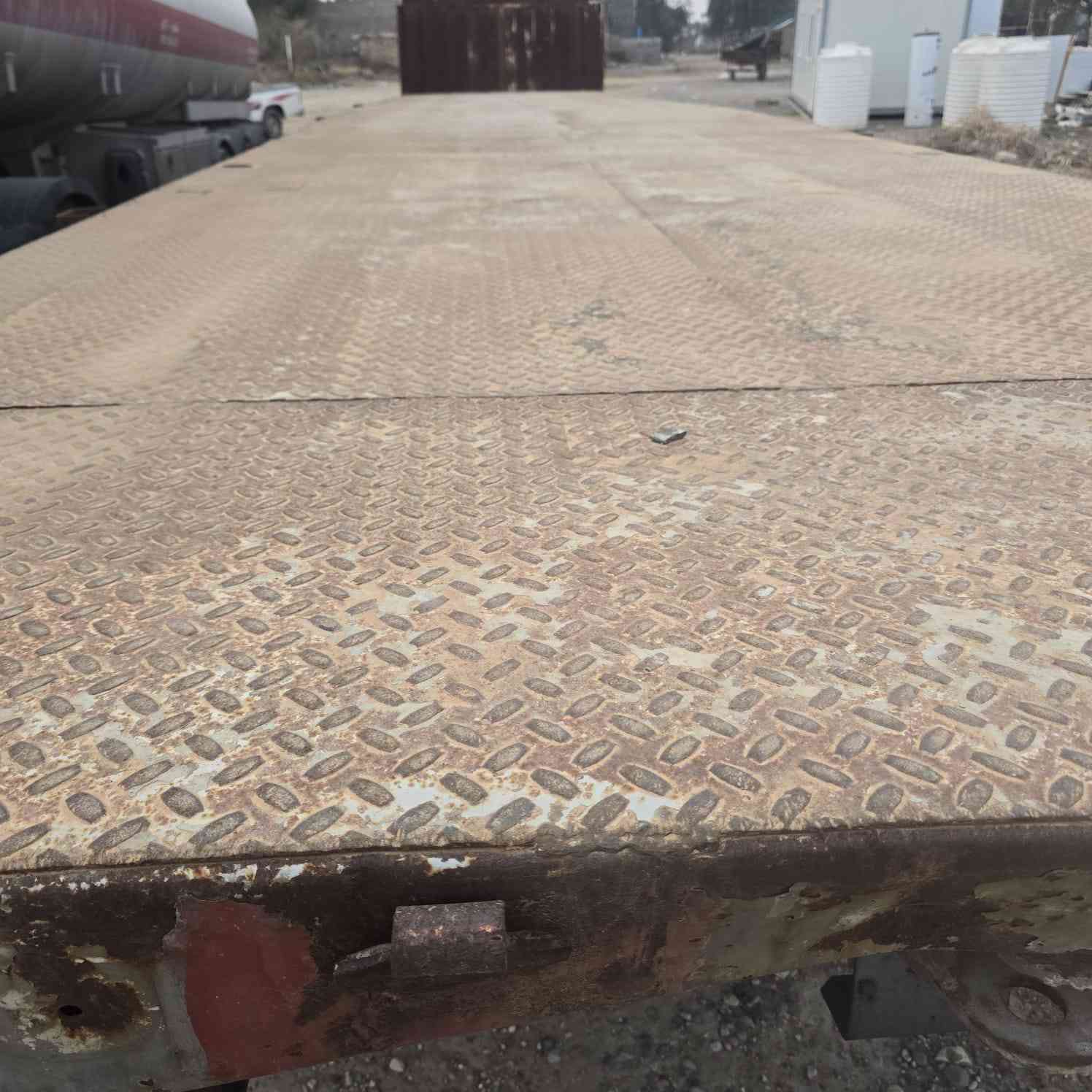 السلام عليكم  عربانه للبيع ثلاث دناكير تك تاير سعر 40 وبيهامجال مكان   صلاحالدين***********
