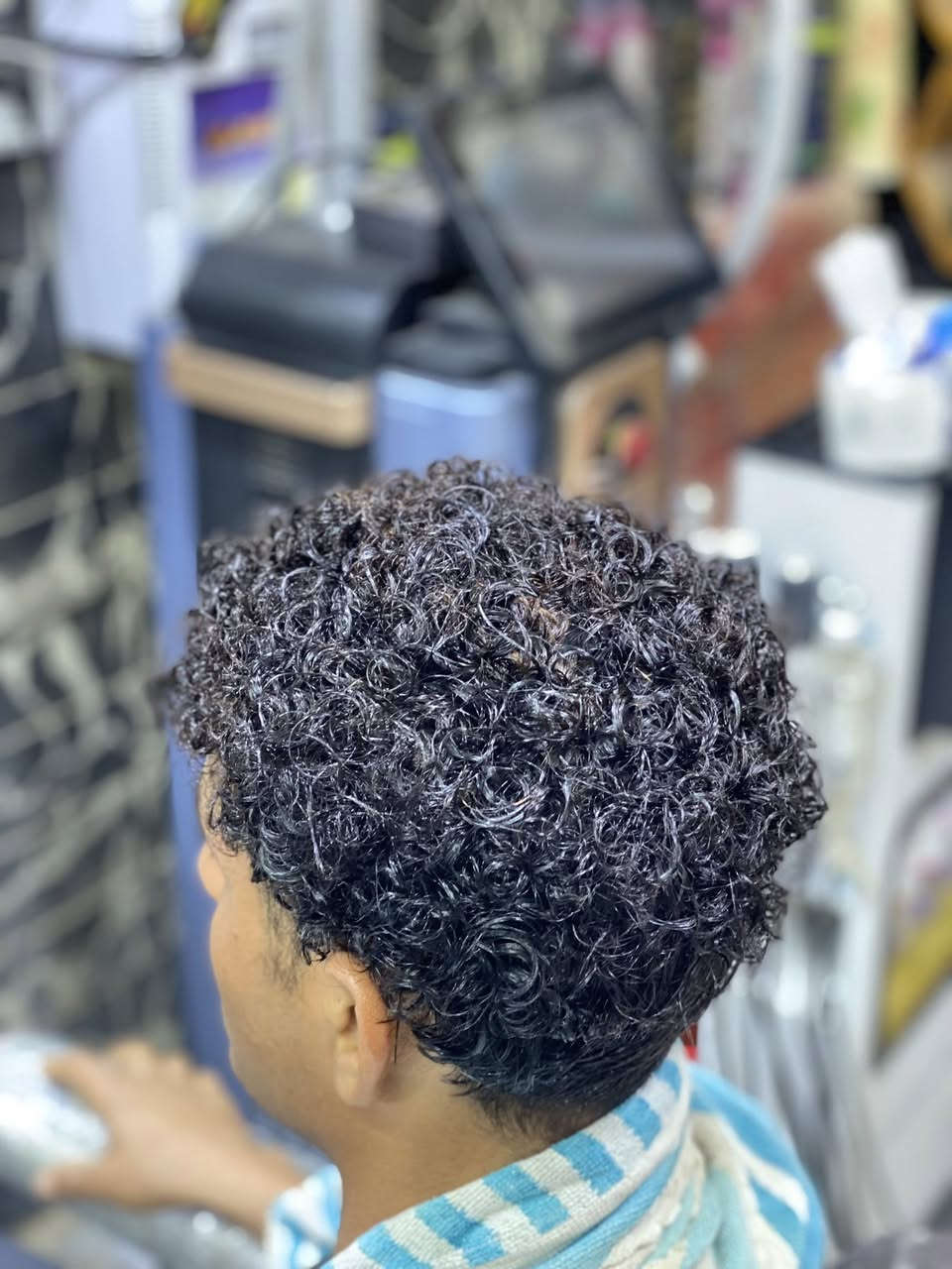 شعرك. ناعم. وتريد. تسويه كيرلي. 
ماعليك بس تحجز. 📞احدث المواد
وامن عل شعر. بدون. تساقط او اثار جانبيه 
للحجز والاستفسار مراسله الحساب او الاتصال 
***********📞📞
العنوان. ناصريه. قضاء النصر. خلف مستوصف الزهراء.
