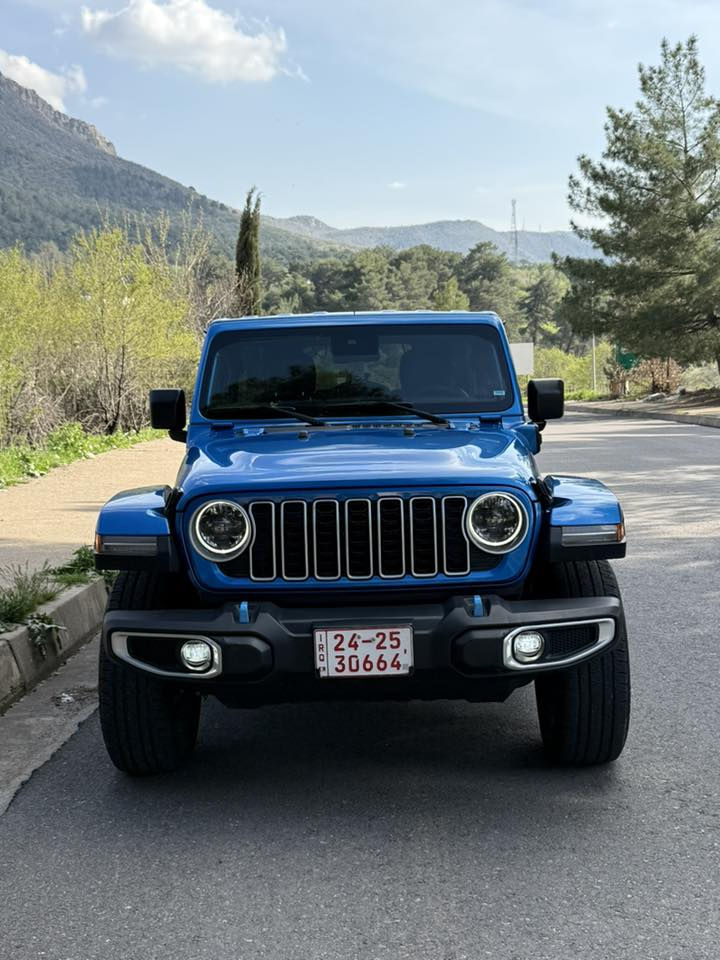 Jeep 2024 Sahara 4xe 
فوول فوول موصفات
(شحن +هايبرد)
الضرر تعديلين ع بارد
ماشيه25 مايل
مكان سيارا دهوك
السعر 338  ومجال
للستسفار//
***********
***********

موصفات //
لون مميز
فول فول موصفات
قمارا تتفصخ صير كشف
بصمه
لوكير
كشنات جلد
كشنات كهرب
كشافات عدسه
شحن خارجي
هايبرد
هيتر بل ستيرن
كشن هيتر
شاشه
تشغيل عن بعد
دمام خلفي
كامرات 
رادار امامي 
فول تحكمات ستيرن
بعد بيها هوايه موصفات
ملاحظه سيارا حيل حيل نضيفه و ما بيها مصرف الف دينار و كلها بشرط السيارا
