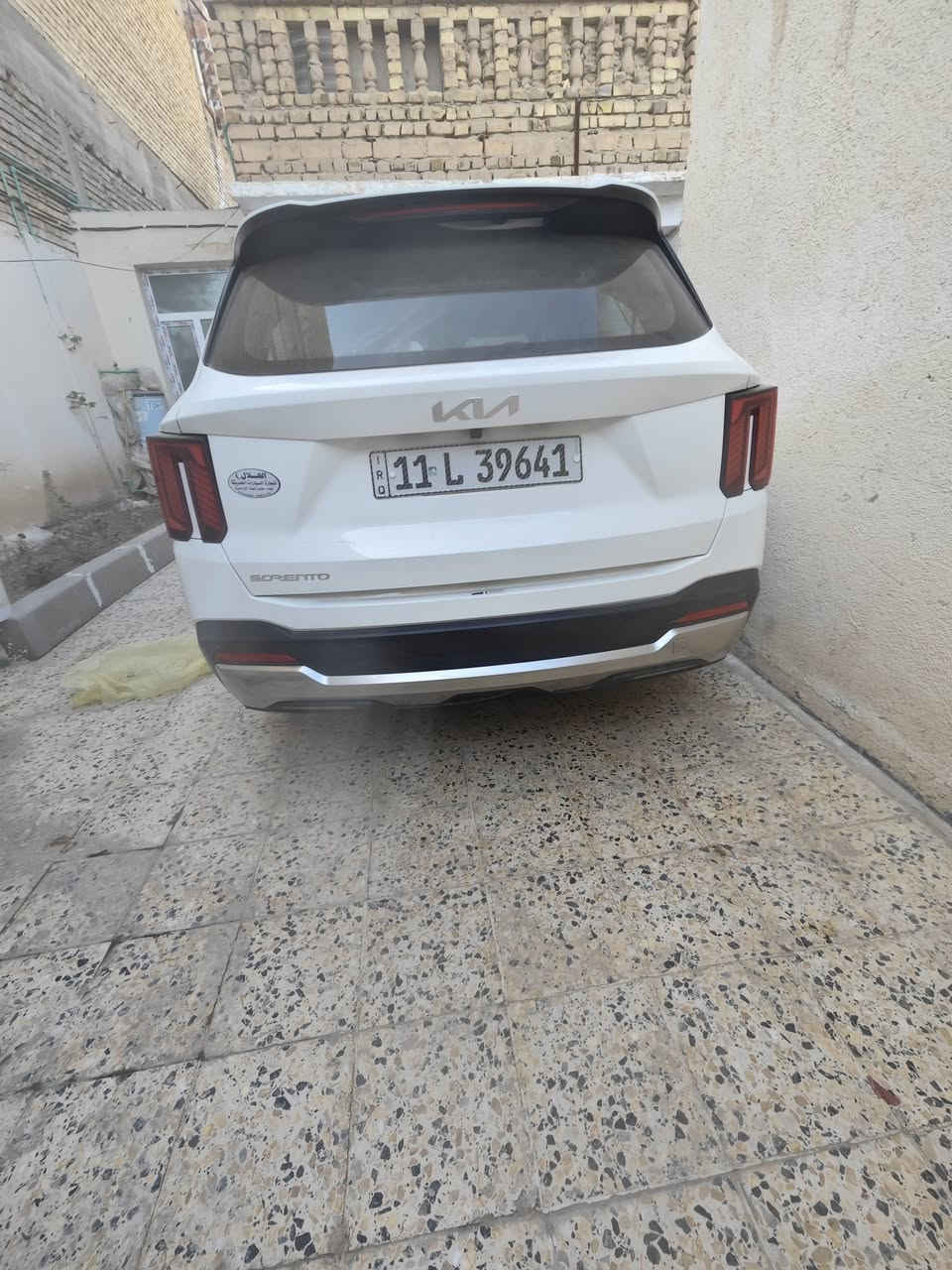 سورنتو 24 مكفولة رقم بغداد بأسمي مكاني ناصريه شطره للبيع ماشيه 28 ألف سعر ٣١٥ رقم ***********
