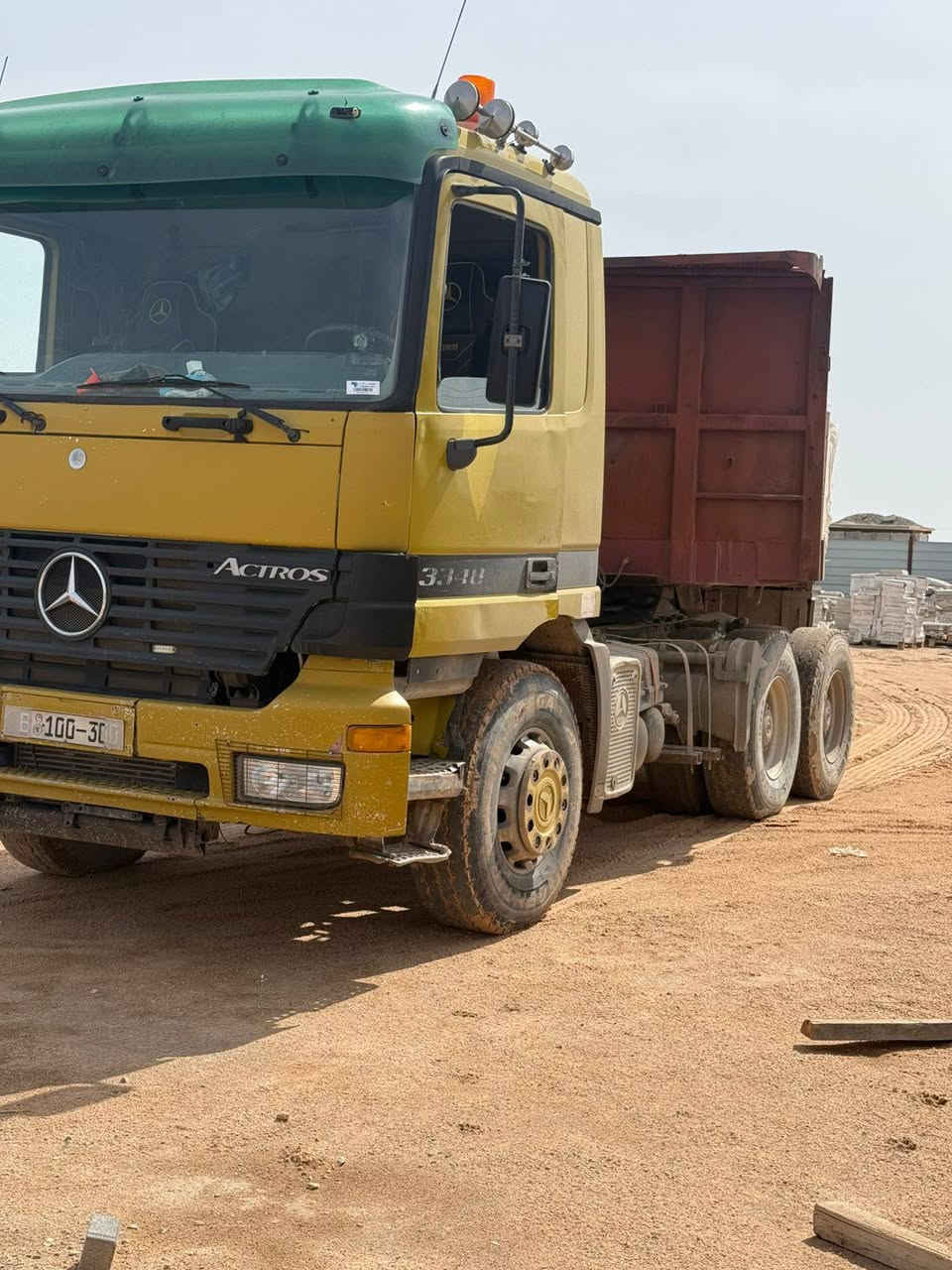 طابت أوقاتكم. للبيع ٢٠٠٢ محرك ٨ سلندر رقم بغداد بأسمي مرسم قلاب جاهزة للعمل.. مكان كوت..
*********** ...
***********
