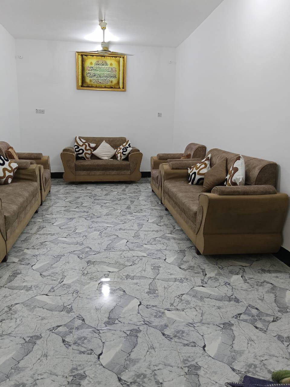 معروض لدينا #للبيع
1_ بيت 200 متر طابق واحد قديم مرمم نظيف جداً ، الحي العسكري السعر 200 مجال بسيط

2- بيت 200 متر طابقين قديم مكون من ثلاث غرف وصاله ومطبخ ومخزن وطارمه وصحيات ، الحي العسكري السعر 200 مجال بسيط

للإستفسار *********** او زيارة المكتب في الصالحيه 
لمتابعة بقية العروض ⬇️

https://www.facebook.com/share/g/17M2KMkycs/
