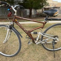 بايسكل كامل ماعدا بريك خلفي فالت سيم باقي جاهز سعر مناسب60 الف بغداد ا...