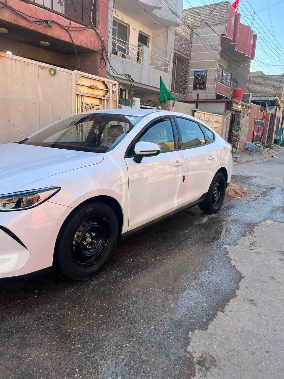 السلام عليكم
BYD 2025 
كفاله عامه السياره حلوه مابيه اي نقص 
داخل ابيض مدوشمة سفريات كل الغراض موجوده 
كارت التشغيل الشاحنة الأصلية 
ماشية8000 العنوان الشعب ‏***********
 السعر 19000وبيه مجال
