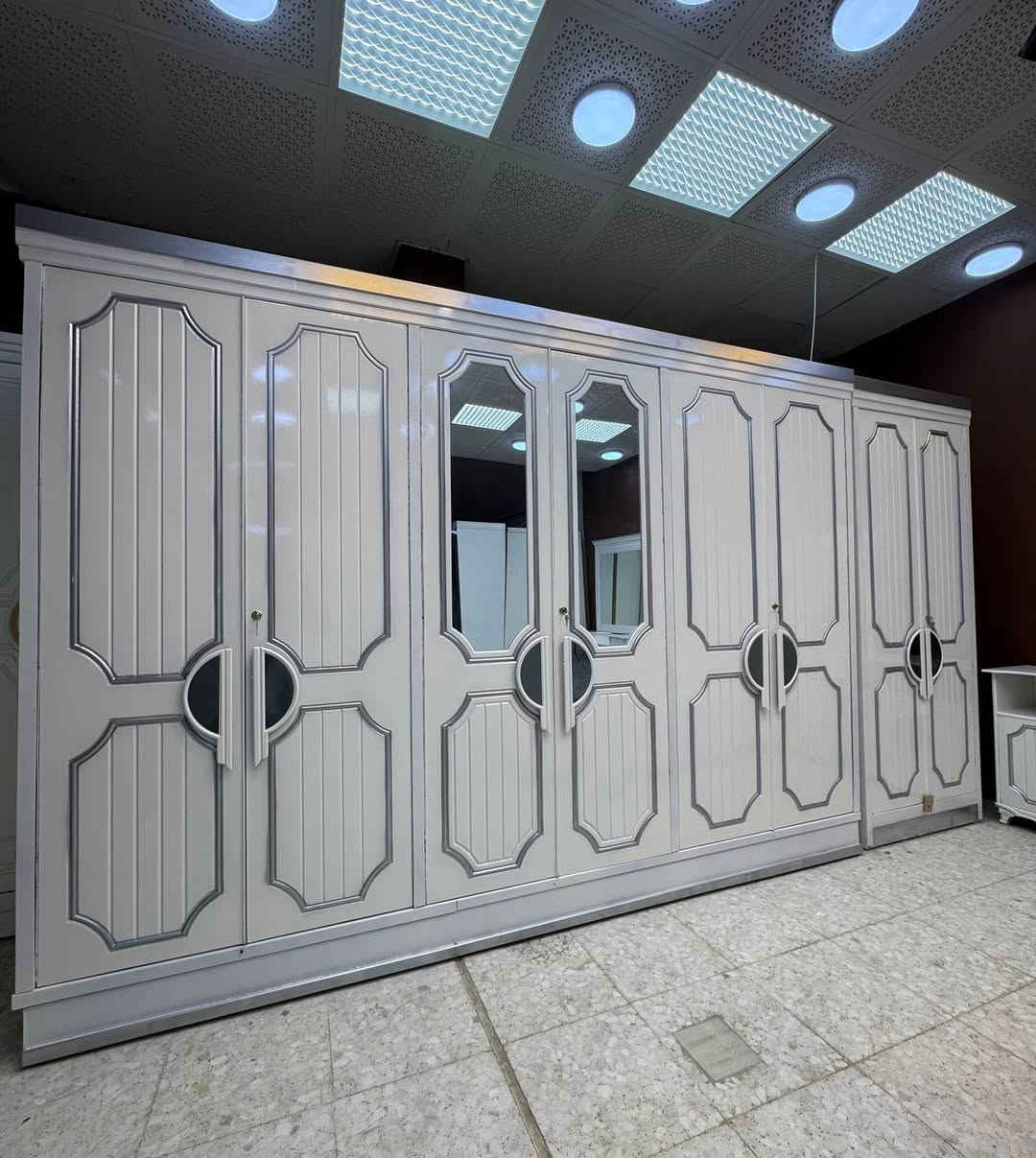 لاصحاب الذوق المميز 🥰

متوفر الان موديل جديد ..

السعر 🔴 مليون 🔴  فقط  

غرفه نوم داخل معاكس خشب 3 ملم

خارج تحفير sns انديف 5 ملم

الصبغ حراري درجة اولى

زاويه تصميم كنتوري بارتفاع الكنتور

السرير بلاويد اسود 6ارجل

🔴شازلون مخزن 75 طابوريه 10🔴

🔴شازلون مقعد 50 طابوريه 10 🔴


**إذا كنت صاحب هذا الإعلان وتريد حذفه لأي سبب، رجاءا أرسل رسالة إلى الدعم الفني**