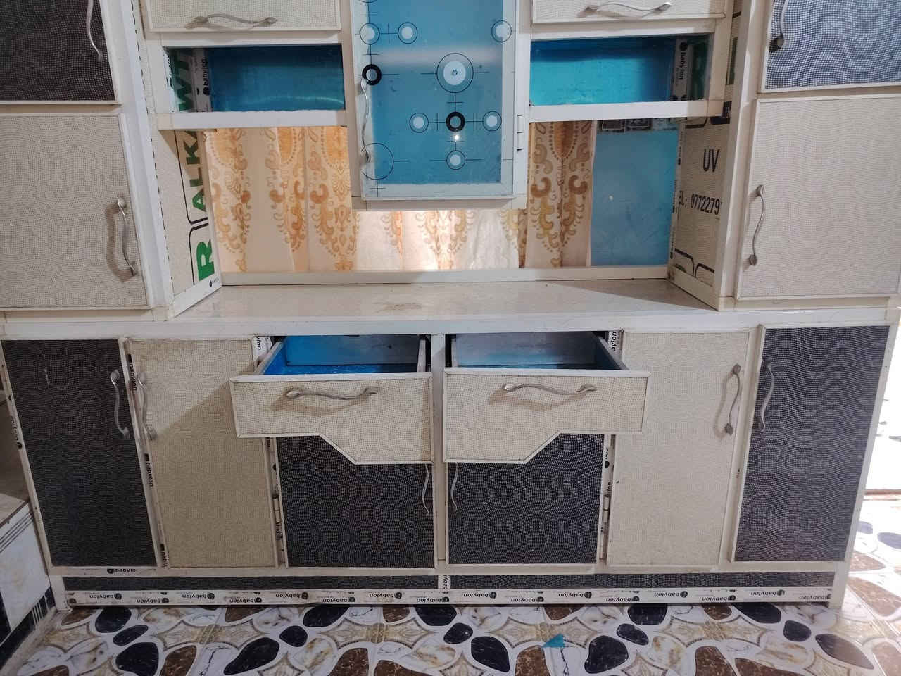 للبيع القياس العرض ٢٤٤ والارتفاع ٢١٠
السعر ٢٧٥ الف
العنوان ناصريه ال بو فياض قرب مدرسة طرابلس ***********
