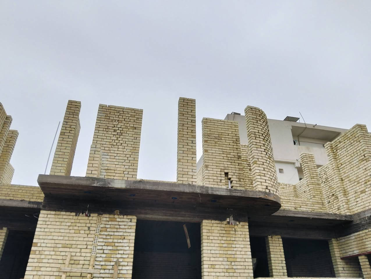 خلفة بناء درجة أولى🧱
عداله🙋‍♂️+وزن+نضافه
إلتزام بل عمل من أول يوم🧱 إلى آخر يوم🏫
‏‪اتصل ***********
