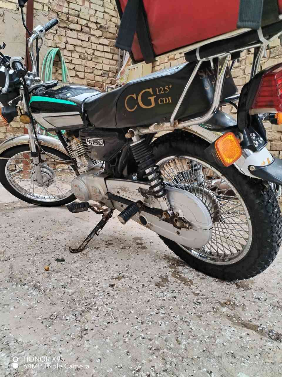 سلام عليكم دراجه اربعه كير للبيع موديل 2020 اوراق اصولي مطابق برقم الشاصي دراجه مابيها اي نقص كامله كهربائيات شغاله عده الدشبول فقط تاير خلفي جديد والتانكي بي زرف بسيط كلش مو دائماً يذب بانزين السعر 400 وبيها مجال بسيط المكان بغداد النهروان للتواصل واتساب او الأتصال على رقم ***********
