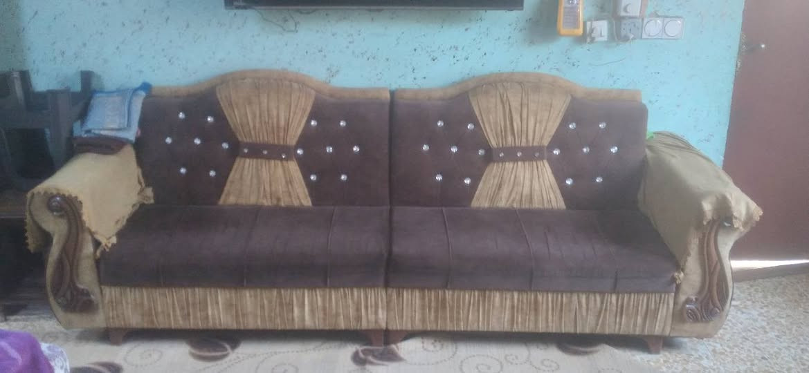 السلام عليكم ورحمة عندي هذا الديوان للبيع ١١متر زاوتين بي


**إذا كنت صاحب هذا الإعلان وتريد حذفه لأي سبب، رجاءا أرسل رسالة إلى الدعم الفني**