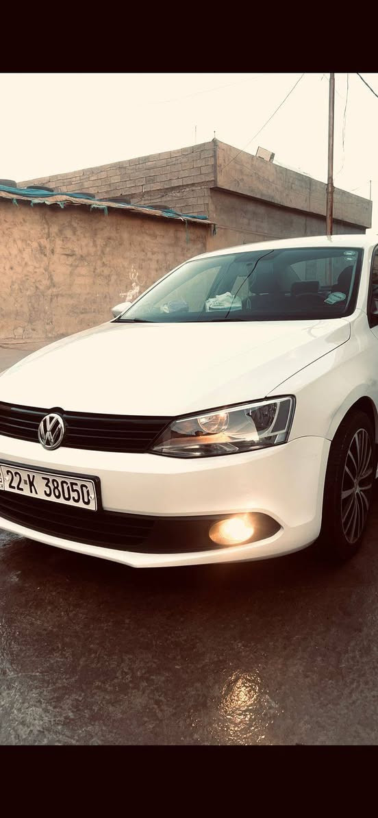 ✅سلام عليكم
✅فولكس واكن جيتا 

✅موديل 2014 

✅لون ابيض

✅ماشي 190الف حقيقي  

✅محرك 2000 تنفس طبيعي 

✅ تلاث وضعيات قياده اسبورت وتو و عادي 

✅تفاصيل خليجي بيها قطعه وحده جاملغ امامي صبغ 

✅رقم سنوية هزه كلها جديد بسمي

 دينار ماتصرف عليها جاهزة سيارة ماشاء الله جديد كلش الف مبارك ع ياخذها 

✅سعر 110 ورقه و مجال بسيط

✅تحويل او وكاله مباشر 

✅مكان سارة كركوك 

✅للاستفسار اتصل على ارقام تاليه 

***********✅

***********✅
