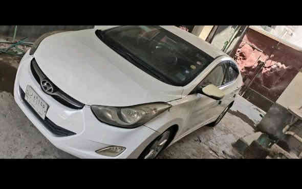 سلام عليكم افانتي 2012 وارد كوري ولوارد كوري معروف يجي بي صبغ وبيه ضرب بل الجاملغ صفحت السايق بس والباقي كفال مكينه جديد دواخله نضيفه مكاني البصره الزبير 
رقم الهاتف ***********
السعر 92
