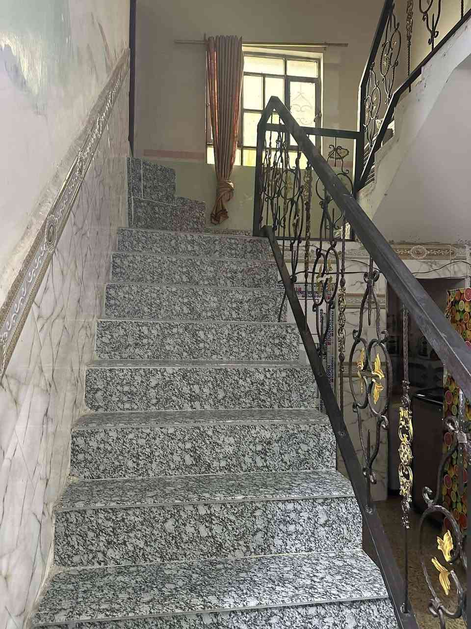 يا اللة السلام عليكم بيت مساحة 200متر طابو زراعي سند 25 البكرلي قرب مدرسة البحتري للاستفسار الاتصال على الرقم ***********
